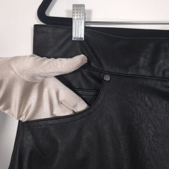 NWT SPANX II Slim Straight Faux Leather Pant Luxe Black 20528Q Women's 1X PETITE - Picture 10 of 14